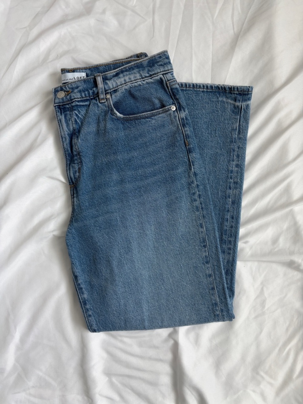 Loft High-Rise Wide Leg Jeans in Vintage Indigo - Picture 4 of 9